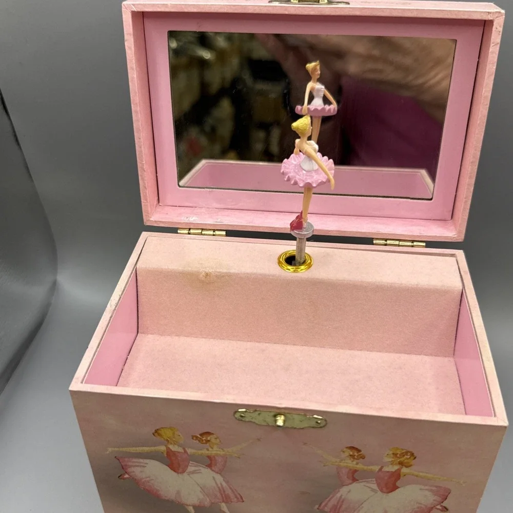 Enchantmints musical jewelry